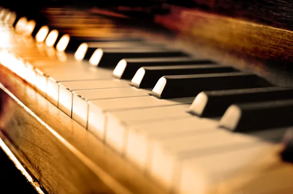 Antique Piano Keys — Stock Photo, Image