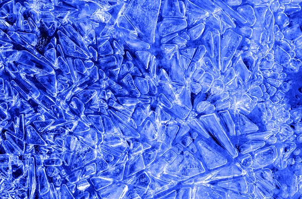 Cristalli di ghiaccio blu congelati — Foto Stock
