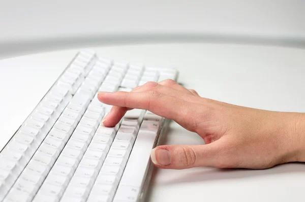 Keyboard fingers — Stock Photo, Image