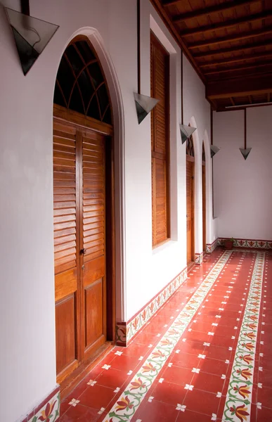 Corridoio coloniale — Foto Stock