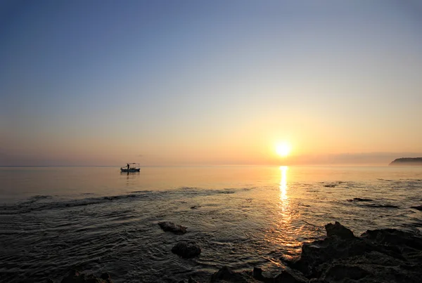 İyon Denizi üzerinde gündoğumu — Stok fotoğraf