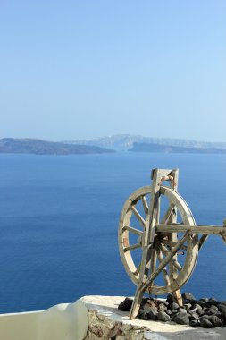 güzel Körfezi ile açık mavi deniz