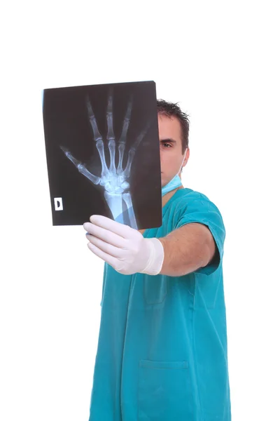 의사는 엑스레이 보고 — 스톡 사진