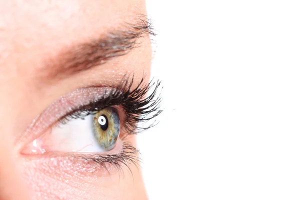 Woman 's eye close up — стоковое фото