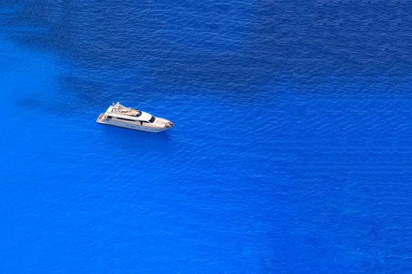 Top view of luxury yacht — Stock Photo, Image