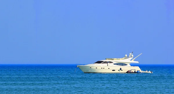 Utflykt yacht i Grekland — Stockfoto