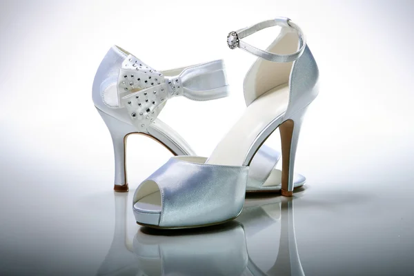 Elegant wedding shoes — Stock Photo, Image