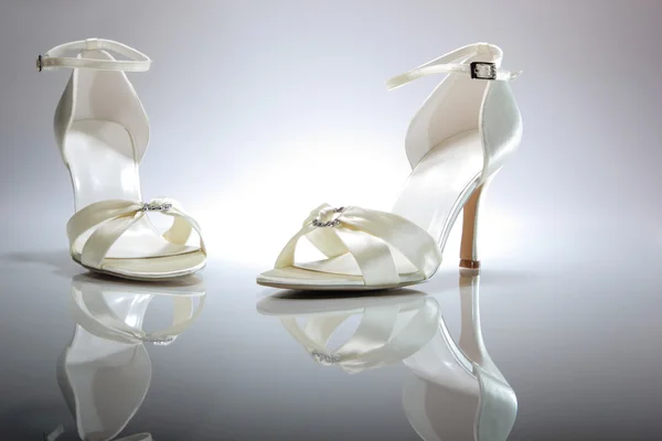 Şık düğün ayakkabıları. — Stok fotoğraf