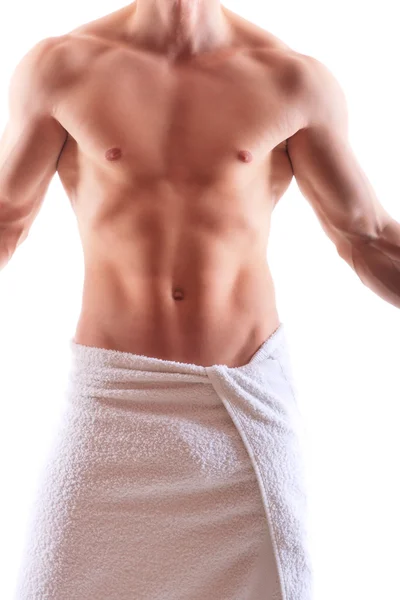 Piękny muskularny mężczyzna z ręcznikiem. — Zdjęcie stockowe
