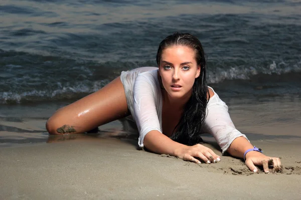 ビーチで美しい女性の写真 — ストック写真