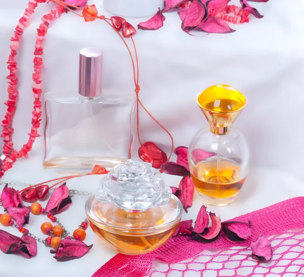 Colección de perfumes para damas —  Fotos de Stock