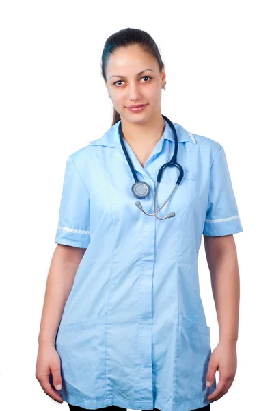Mladý lékař docela usměvavá žena s stetoskop izolovaných na bílém — Stock fotografie