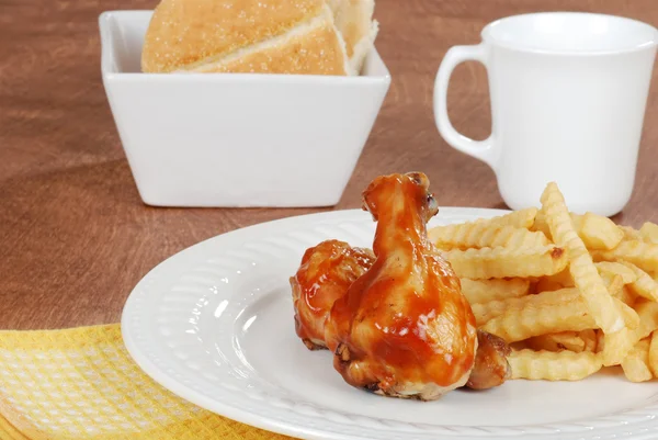 Kyckling och pommes frites — Stockfoto