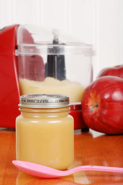 Homemade baby apple sauce — Stock Photo, Image