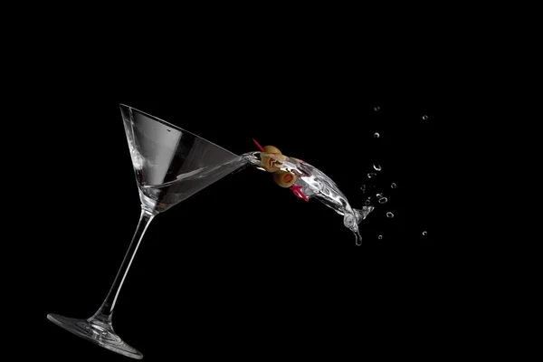 Martini derramamiento —  Fotos de Stock