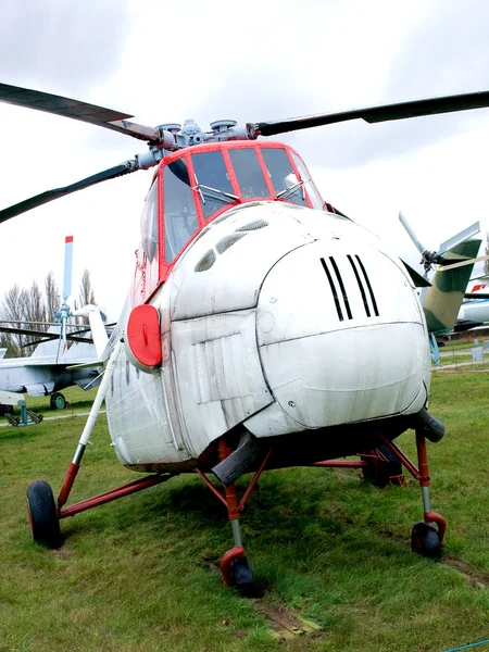 Vecchio elicottero — Foto Stock