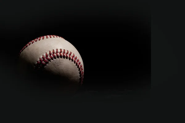 Beisebol escuro — Fotografia de Stock