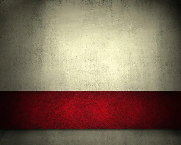 Винтажный гранж белый фон с красной лентой — стоковое фото