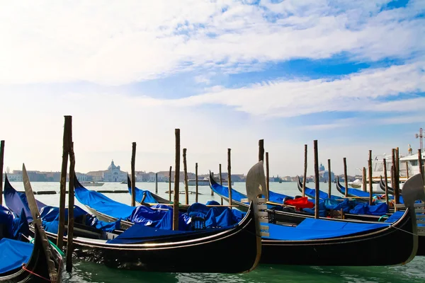 Gondolas on the Venice lagoon — Stock Photo, Image