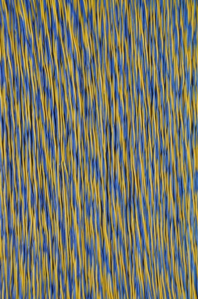 Cable amarillo azul — Foto de Stock