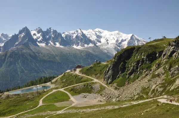 Trilha de montanha em Alpes — Fotografia de Stock