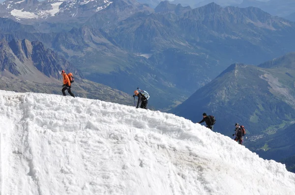 Climers on the glacier — Stock Photo, Image