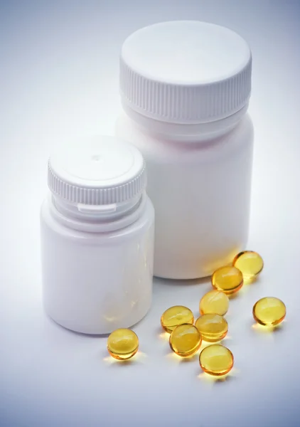 Tabletki witaminy c i pojemniki — Zdjęcie stockowe