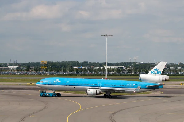 KLM mcdonnell douglas md-11 no aeroporto de schiphol — Fotografia de Stock