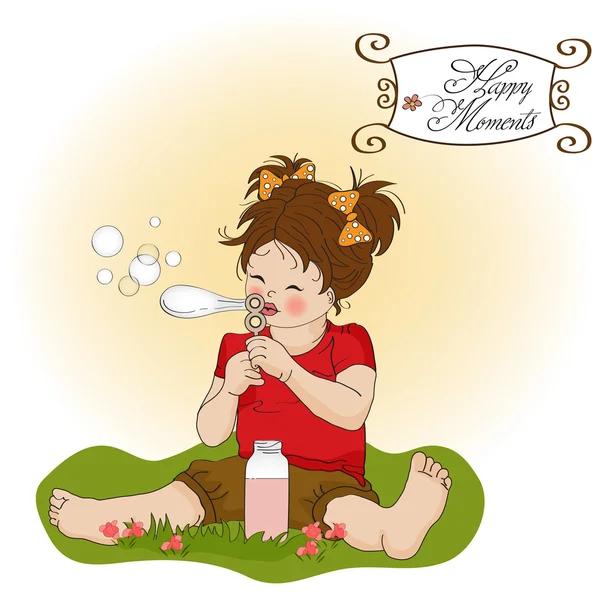 재미 있는 사랑 스러운 어린 소녀 비누 거품을 불고 — 스톡 사진