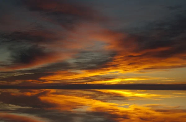 Pôr-do-sol bonito do mar — Fotografia de Stock