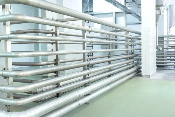 Pipes in an empty room — Stock Photo, Image