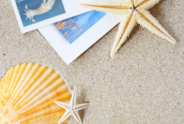 Cartolina bianca sulla sabbia — Foto Stock