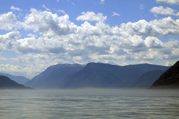 stock image Mountain lake