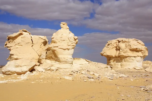 석회석 동상, 백색 사막 — 스톡 사진