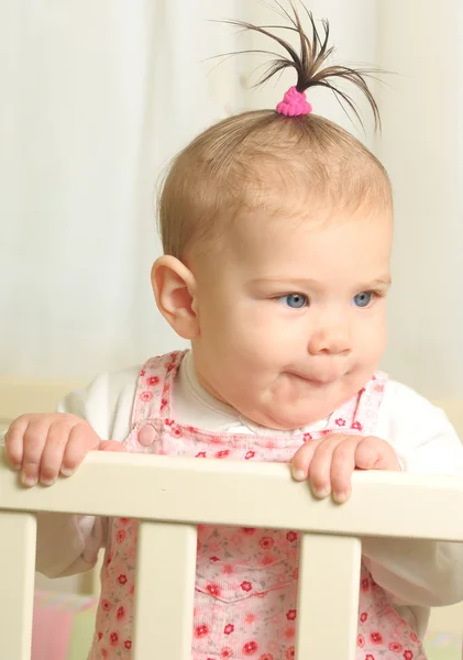 Zeven maanden oud geluk meisje — Stockfoto