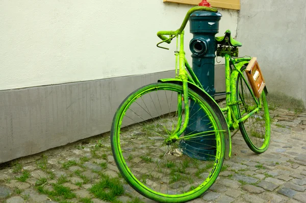 Green bicycle — Stock Photo, Image