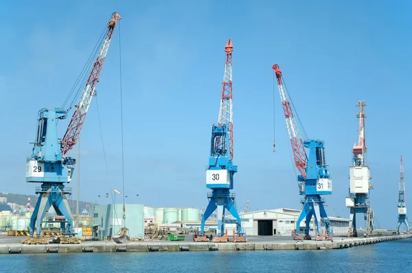 Cranes on a cargo pier — Stock Photo, Image