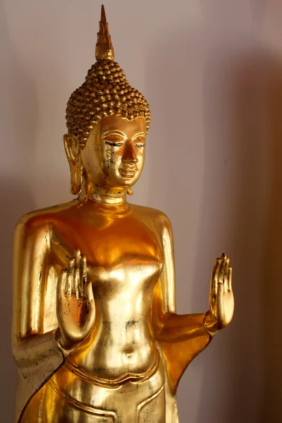 Bouddha d'or dans le temple Wat Pho à Bangkok — Photo