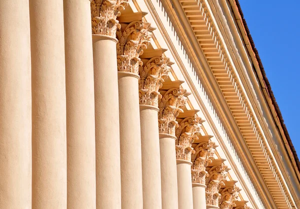 Corinthian columns — Stock Photo, Image