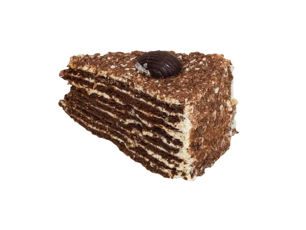 Stück Schokoladenkuchen gefüllt mit Sahne isoliert — Stockfoto