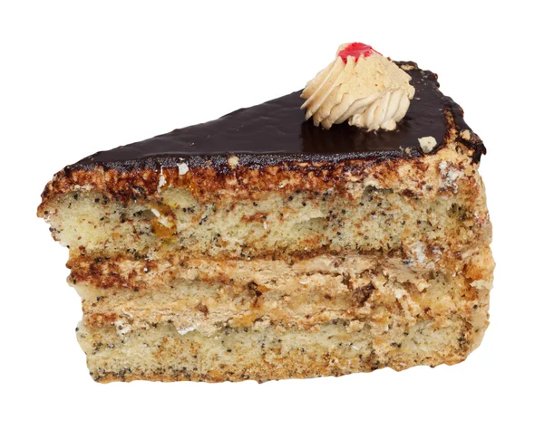Шматочок вершкового торта з шоколадом на білому тлі — стокове фото