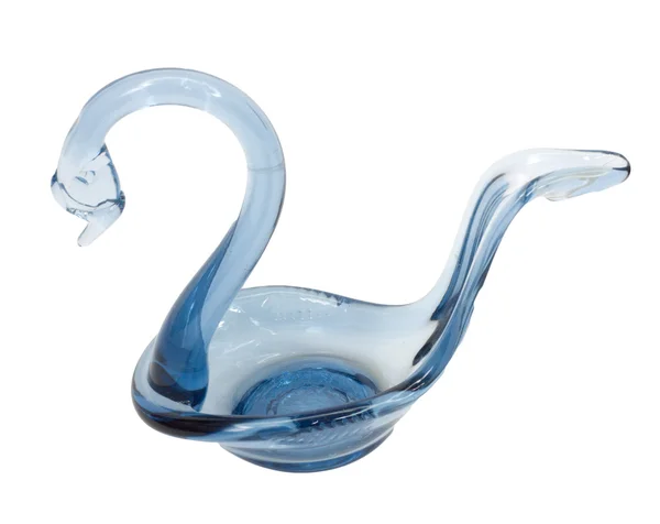 Синий хрустальный лебедь на белом фоне — стоковое фото