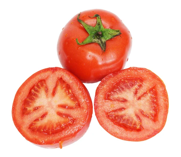 Rode tomaat groente met gesneden geïsoleerd op witte achtergrond — Stockfoto