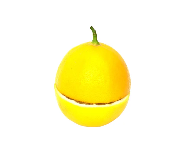 Лимон выделен на белом фоне с копированием пространства — стоковое фото