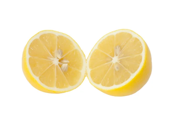 Zwei frische Zitronenhälften auf weißem Hintergrund. — Stockfoto