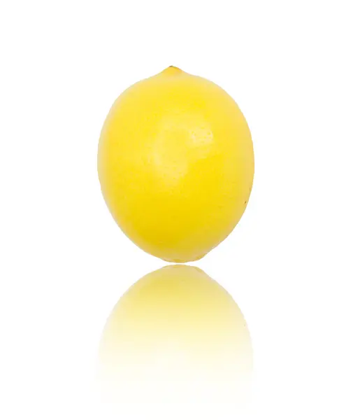 Limão em um fundo branco — Fotografia de Stock