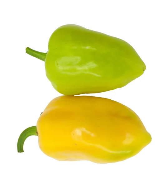 Gele en groene paprika — Stockfoto