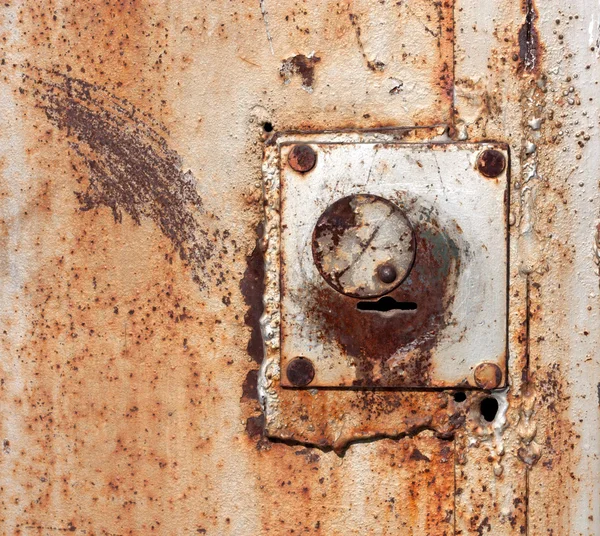 Cadeado velho em coleiras de garagem — Fotografia de Stock
