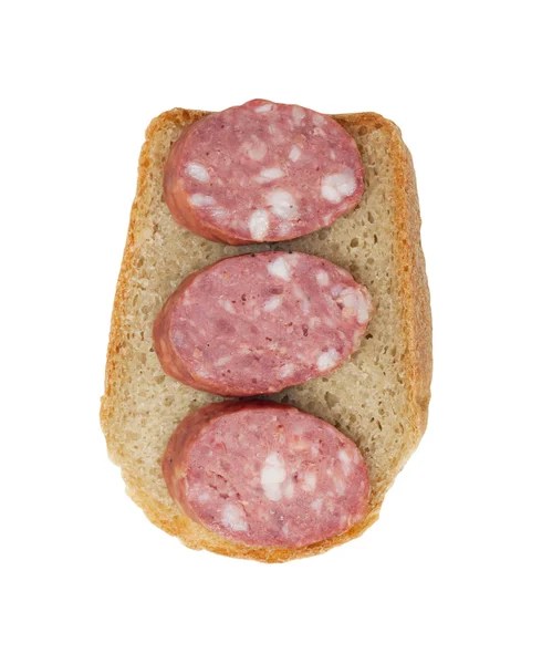 Pan con salami aislado sobre fondo blanco —  Fotos de Stock