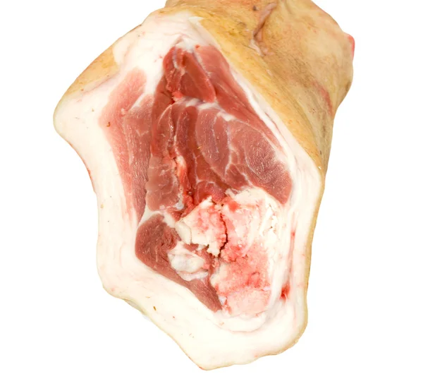 Beyaz arka plan üzerinde izole çiğ domuz eti (bacak) — Stok fotoğraf